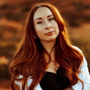 Meet your Posher, Caroline